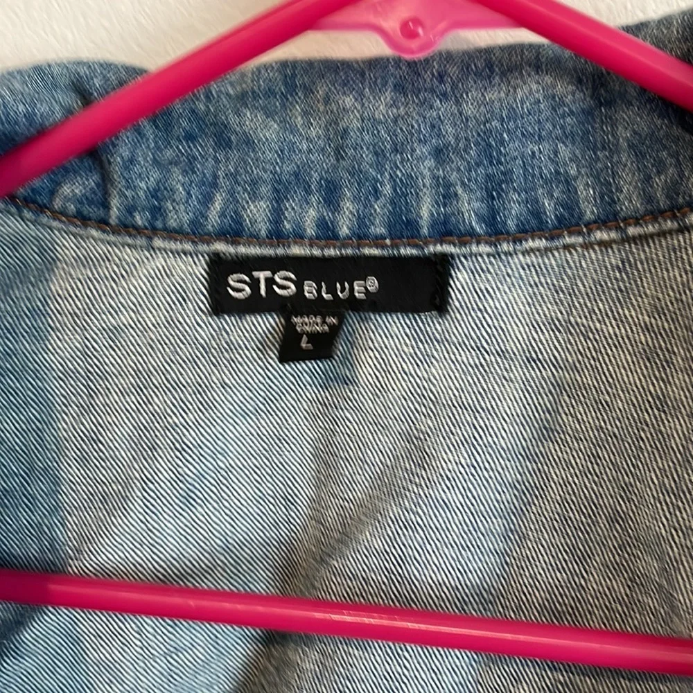 STS Blue Distressed Jean Jacket - Picture 3 of 3